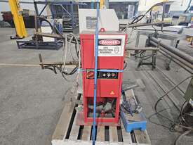 Tecna 4640N Spot Welder - picture1' - Click to enlarge