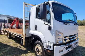 2017 Isuzu FSR140 Flat Bed Crane Truck