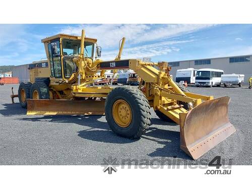 caption Caterpillar 12H