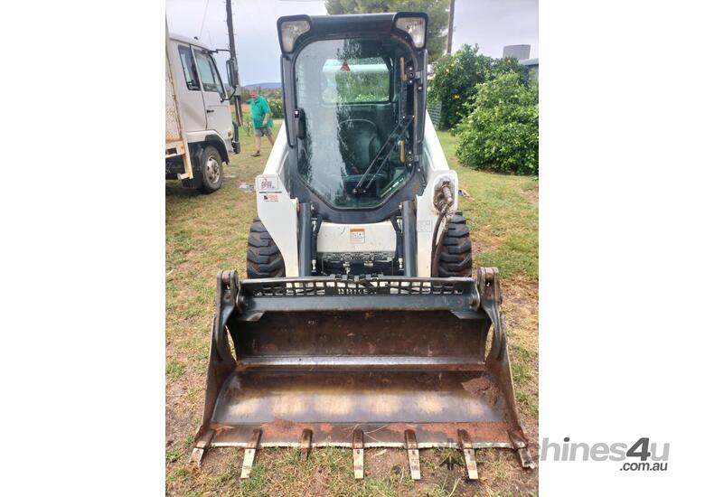caption 2016 Bobcat S595