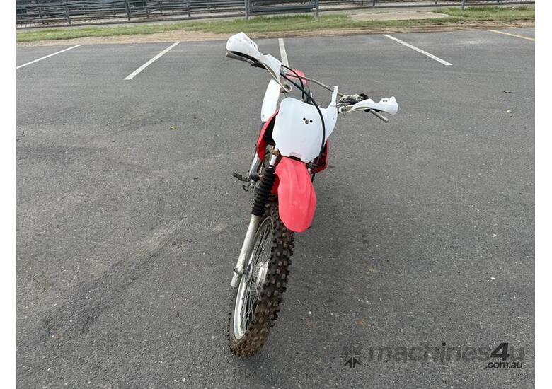 caption 2006 HONDA CRF100F MOTORBIKE