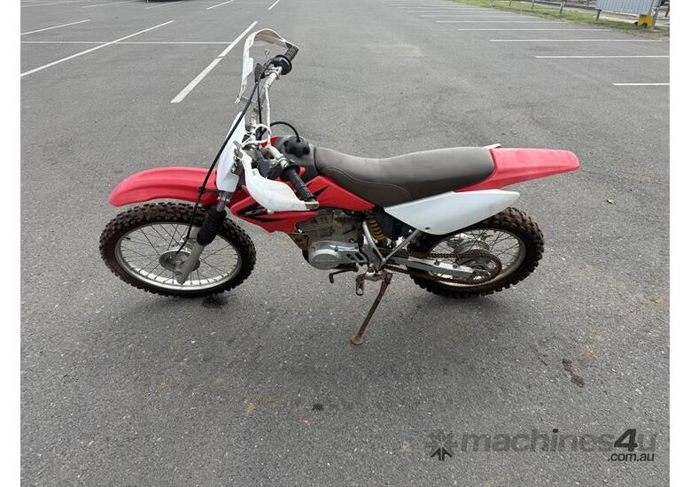 caption 2006 HONDA CRF100F MOTORBIKE