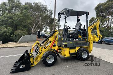 Hyload Mini Backhoe   BL30X