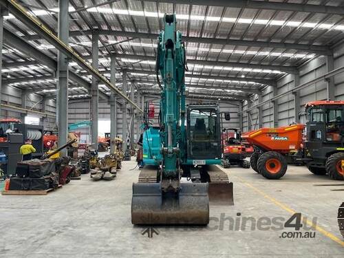 caption 2017 Kobelco Sk135sr-3