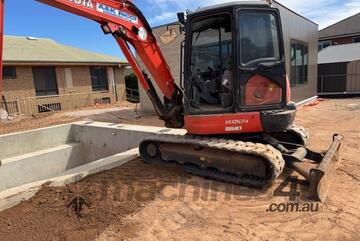 Kubota   KX057-4GLA Excavator Kubota   KX057-4GLA Excavator