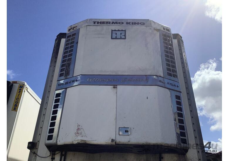 caption Maxicube Tri Axle Refrigerated Pantech Trailer