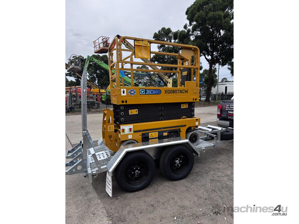 New 19ft Scissor Lift and Trailer Package image 5