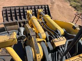 Komatsu WA1200 Articulated Front End Loader - picture0' - Click to enlarge