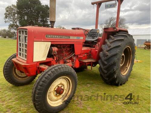 caption International 574 Tractor