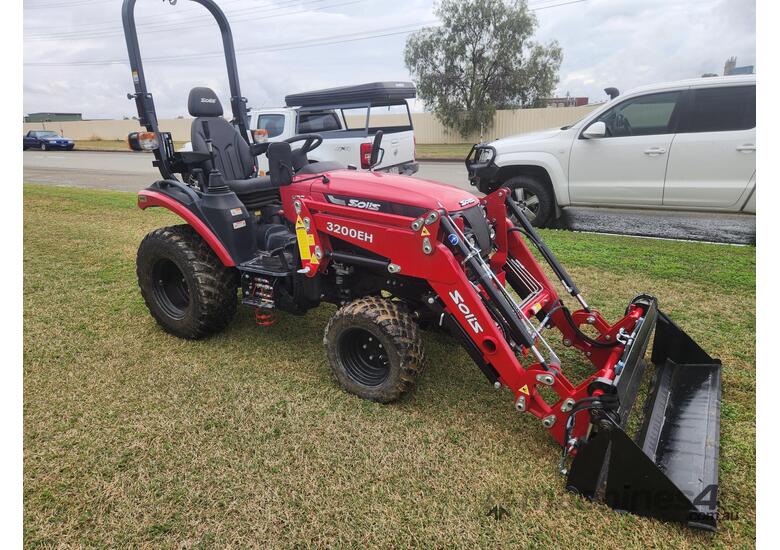 Solis S26 Compact Tractor package