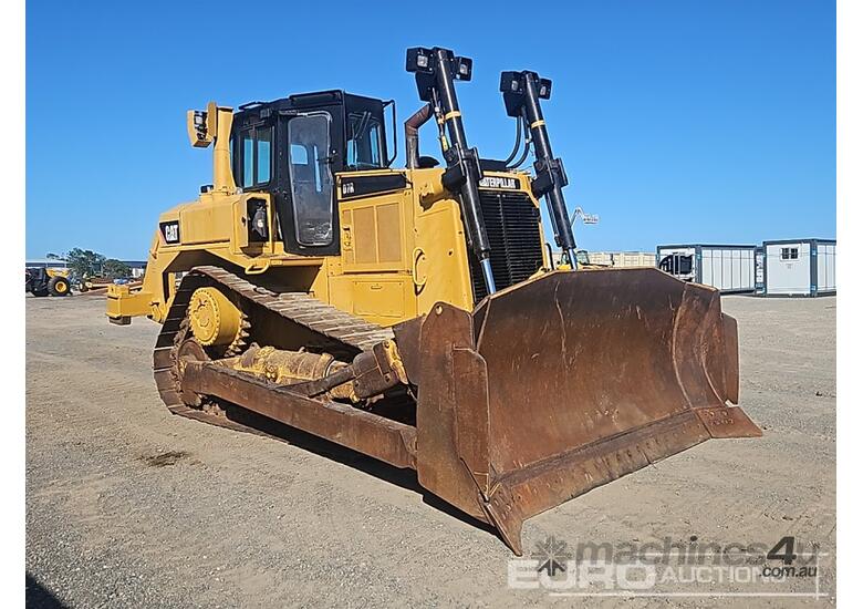 2014 CAT D7R 