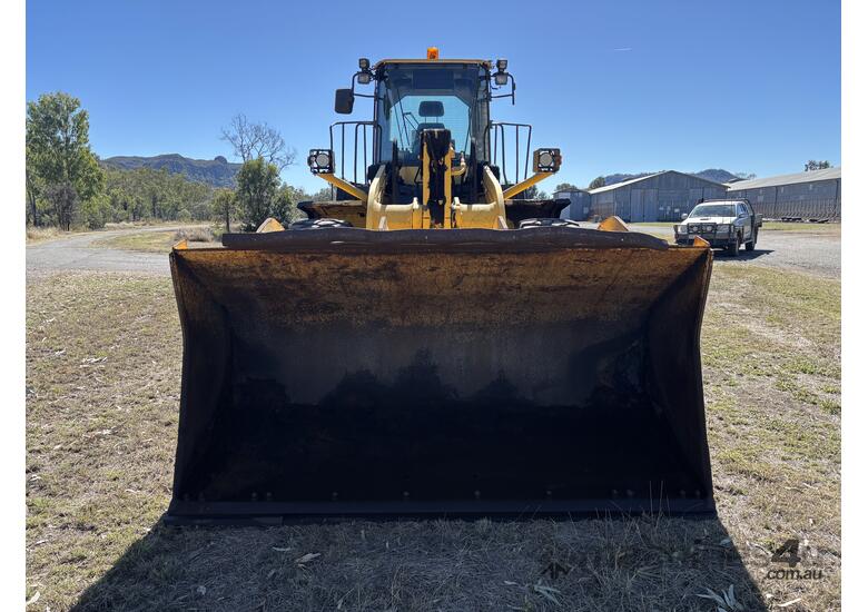 caption 2008 Komatsu WA430-6 Wheel Loader