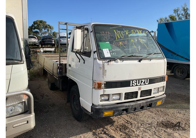 caption 1986 Isuzu NKR Crane Truck (Table Top)