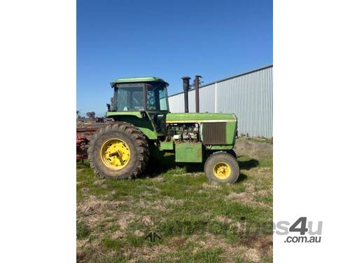 JOHN DEERE 4630 TRACTOR