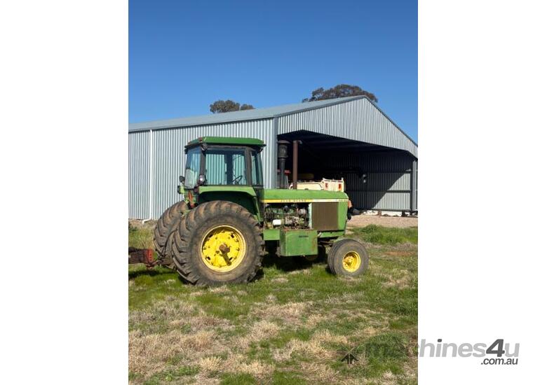 JOHN DEERE 4630 TRACTOR