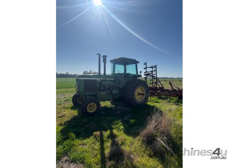 JOHN DEERE 4630 TRACTOR