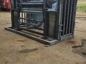 Arrow Farmquip Sheep & Goat Handler - picture0' - Click to enlarge