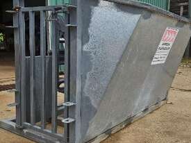 Arrow Farmquip Sheep & Goat Handler - picture0' - Click to enlarge