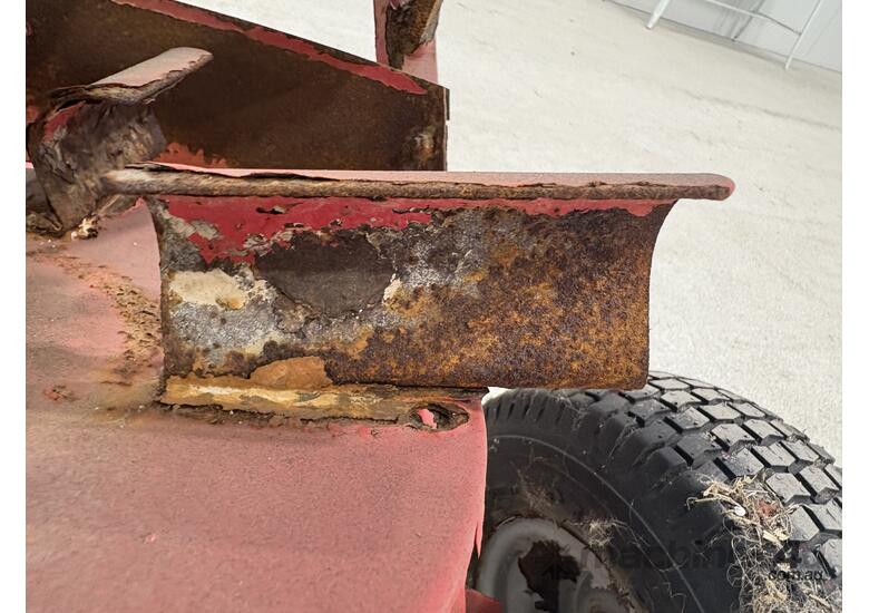 caption Agrex SP150 Fertiliser Spreader