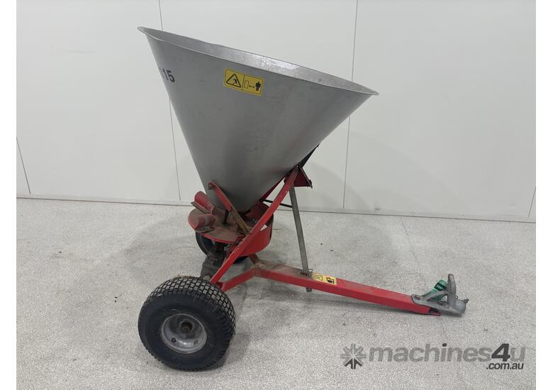 caption Agrex SP150 Fertiliser Spreader
