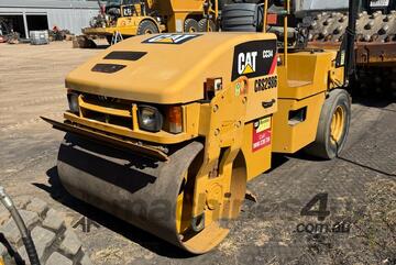 Caterpillar CC34 Pavement Roller