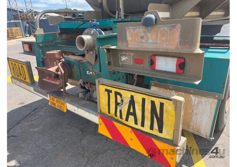 2007 Omega Tri Axle Tanker Trailer