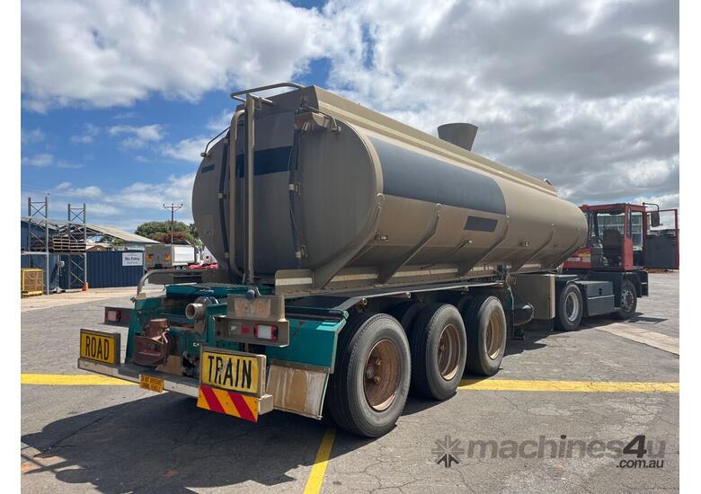 2007 Omega Tri Axle Tanker Trailer