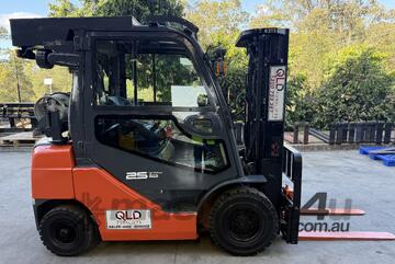 Forklift Toyota 8FG25 Factory A/C Cabin, Cont. mast, LPG,