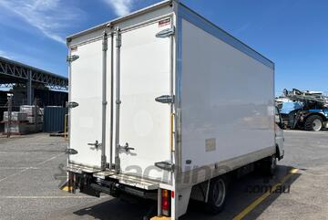 2022 Mitsubishi Canter 515 Pantech (Day Cab)