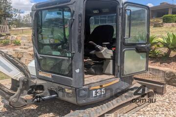 Bobcat 2015   E35