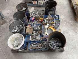 1 X Pallet of Bolts & Fasteners - picture0' - Click to enlarge
