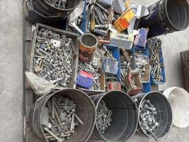 1 X Pallet of Bolts & Fasteners - picture1' - Click to enlarge