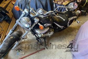 Honda Suzuki Intruder 250