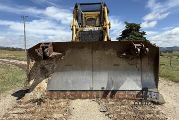 Caterpillar 1990   D6H DOZER