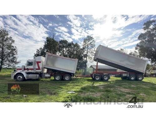 (8757) Western Star - Very Good Condition