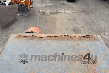 Toyota Huski 4SDK4 Wheeled Skid Steer