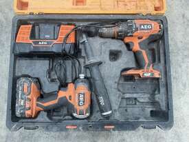 AEG Cordless Drill Set in Box - picture0' - Click to enlarge