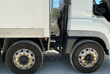 2017 Mitsubishi FS500 Fridge Pantech