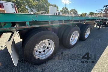 2011 Vawdrey VB-S3 Tri-Axle Trailer