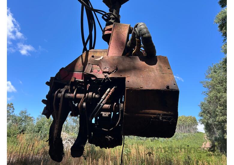 1989 Caterpillar E200B Logging Harvester
