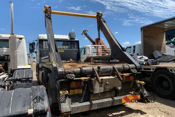 2022 Mitsubishi Fuso Shogun Skip Bin Truck