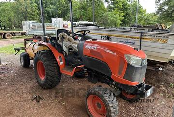 Kubota   B3150SU
