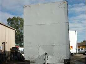 1995 PANTON HILL PIG TRAILER Pig Trailers - picture1' - Click to enlarge
