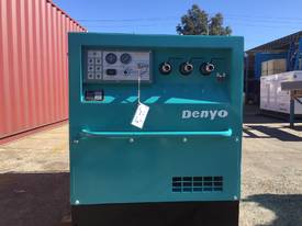 Denyo Air Screw Compressor 130 CFM - Made in Japan - picture2' - Click to enlarge