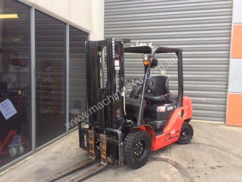 caption Used Toyota 8FD25 diesel forklift for sale