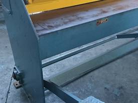 Epic Sheet Metal Guillotine 8 foot manual - picture2' - Click to enlarge