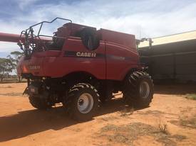 CASE IH 7120 AXIAL COMBINE HARVESTER - picture2' - Click to enlarge