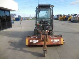 Venieri VF1.33 Wheel Loader / Sweeper - picture1' - Click to enlarge