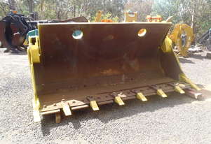 Loader Bucket 4 in 1 3360 mm wide USED