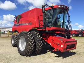 CASE IH 9120 COMBINE - picture2' - Click to enlarge